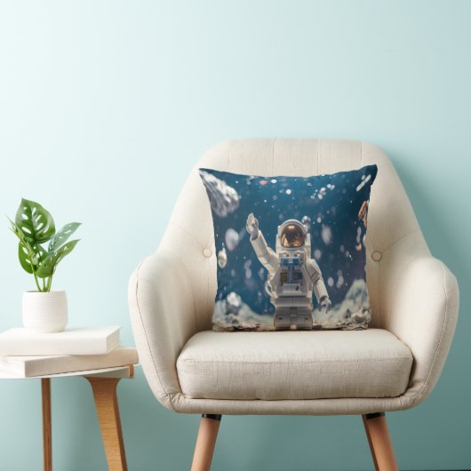 Out of This World Astronaut in Space Throw Pillow クッション (椅子)