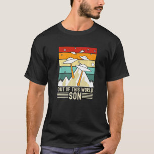 Out Of This World Son,少年のエイリアン宇宙船1 Tシャツ
