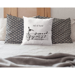 Out of Tune，トゥーカンの歌の鳥に参加 クッション