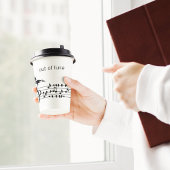 Out of Tune，トゥーカンの歌の鳥に参加 紙コップ