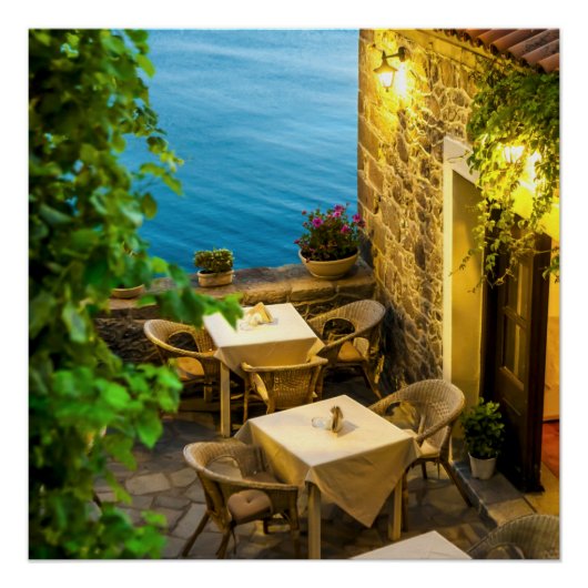 Outdoor Tables at Resturant ポスター (正面)