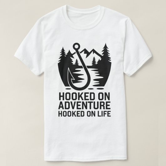 Outdoor Wilderness Fishing Hook Adventure Graphic Tシャツ (デザイン正面)