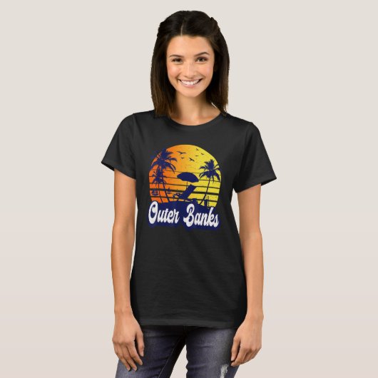 Outer Banks Carolina Sunset Beach Retro Tシャツ (正面フル)