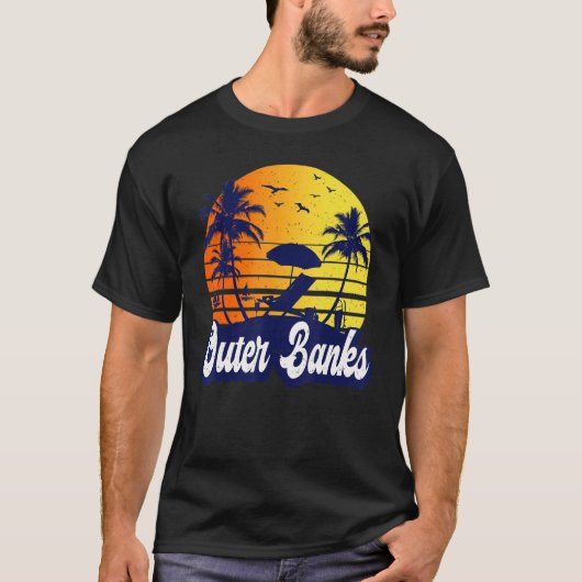 Outer Banks Carolina Sunset Beach Retro Tシャツ (正面)