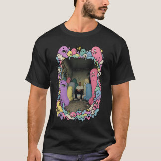 Outnumbered by Imaginary Friends Tシャツ