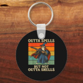Outta Spells But Not Outta Shells Wizard Retro Fan キーホルダー (正面)