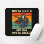 Outta Spells But Not Outta Shells Wizard Retro Fan マウスパッド (マウス)