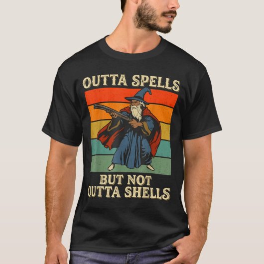 Outta Spells But Not Outta Shells Wizard Retro Fan Tシャツ (正面)