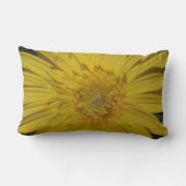 OVE黄色のガーベラデイジー、花のインスピレーション ランバークッション (裏面)