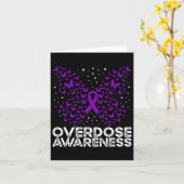 Overdose Awareness Purple Ribbon Butterfly  カード (黄色い花)
