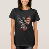 Owes You Work Harder Distressed American Flag  Tシャツ (正面)