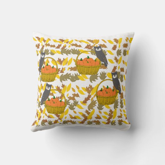 Owls & Pumpkin Harvest Throw Pillow クッション (裏面)