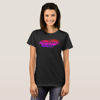 Own the game Own the Field by Erin Gipford  Tシャツ