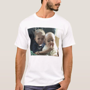 Owwww! チャーリーは私をかみました tシャツ