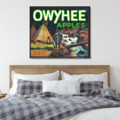 Owyhee Apple Crate LabelNampa、ID キャンバスプリント (インサイチュ (寝室))
