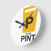 Pはパイントのためです ラウンド壁時計 (傾斜)