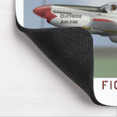 P51DのTuskegeeのパイロットが飛ばす赤い尾戦闘機 マウスパッド (コーナー)