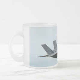 P-51マスタング付きF-35戦闘機 フロストグラスマグカップ