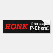 P-Chemを渡したら警笛を鳴らして下さい! (赤か黒) バンパーステッカー (正面)