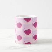 Padrão fofo de pequenos corações. コーヒーマグカップ (中央)