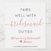 Pairs Well Bridesmaid Proposal モダン Pink Script ワインラベル (シングルラベル)