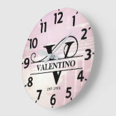 Pale Lavender Distressed V Monogram ラージ壁時計 (傾斜)