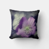 Pale Purple Geranium Flowers  クッション (正面)
