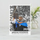 Pale Yellow Graduate Class 2026 Photo Graduation 招待状 (スタンド正面)