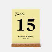 Pale Yellow Minimalist Wedding Table Number アクリルサイン (正面)