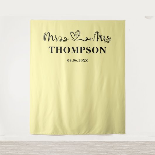 Pale Yellow | Mr and Mrs Elegant Simple Backdrop タペストリー (正面)