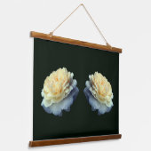 Pale Yellow Rose In Bloom Twins 吊り下げ型タペストリー (傾斜あり)