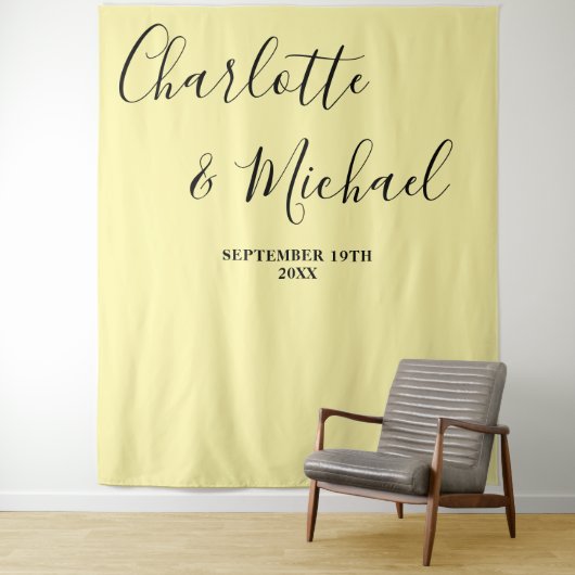 Pale Yellow Script Minimalist Wedding Backdrop タペストリー (インサイチュ)