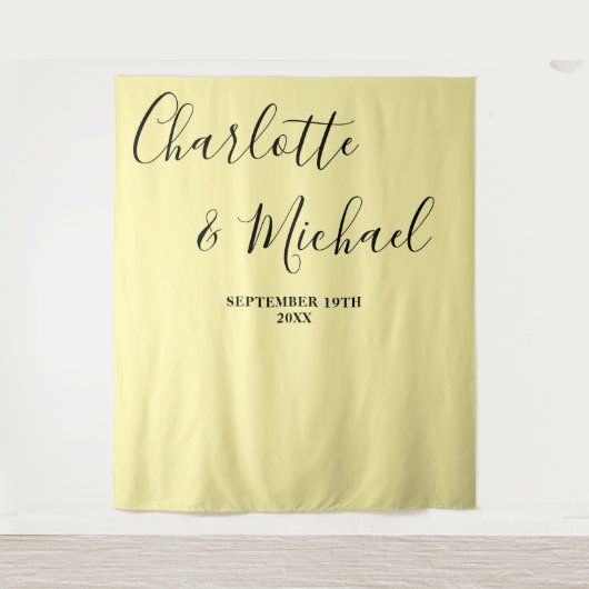 Pale Yellow Script Minimalist Wedding Backdrop タペストリー (正面)