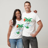 Palm Tree by the River | Tropical Sunset Art Tシャツ (ユニセックス)