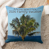 Palm Tree & Ocean Photo | Custom Family Name/Year クッション (ブランケット)
