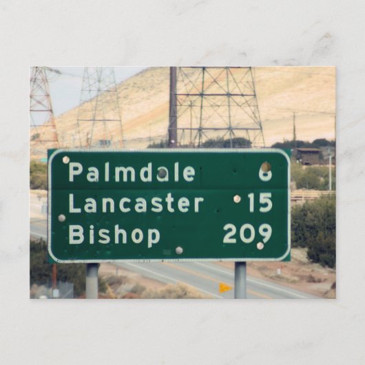 Palmdale/Lancaster外のCA-18でハイウェイサイン ポストカード (正面)