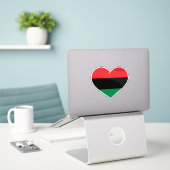 Pan African flag heart Afro American Black history シール (デスク上のノートパソコン)