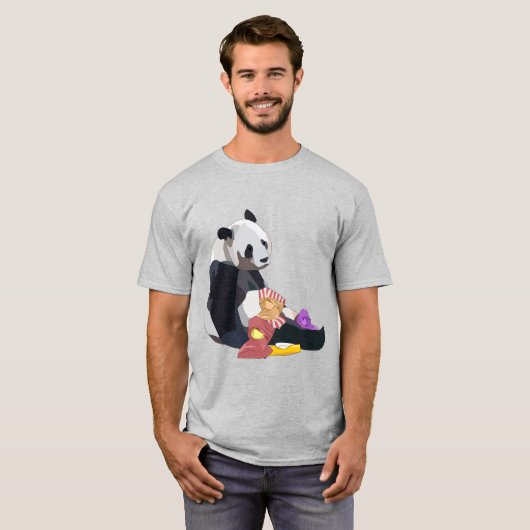 Panda eating Junkfood t-shirt Tシャツ (正面フル)