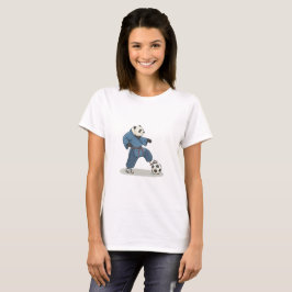 Panda Soccer Player in Karate Kimono Tシャツ