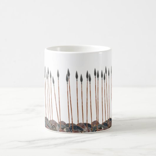 Panoply -ギリシャの重装歩兵のやりの分野 コーヒーマグカップ (中央)