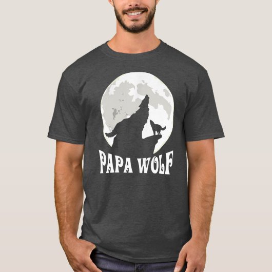 Papa Wolf Howling Wolves In The Moon Father's Day Tシャツ (正面)