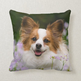 Papillon犬のロマンチックなポートレート、正方形 クッション