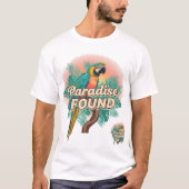 Paradise Found — Vibrant Tropical Parrot Design Tシャツ (正面)