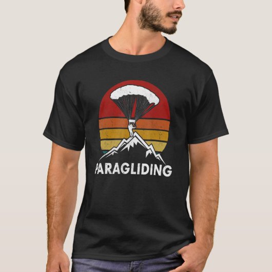 Paragliding fly parachute paragliders lovers tシャツ (正面)