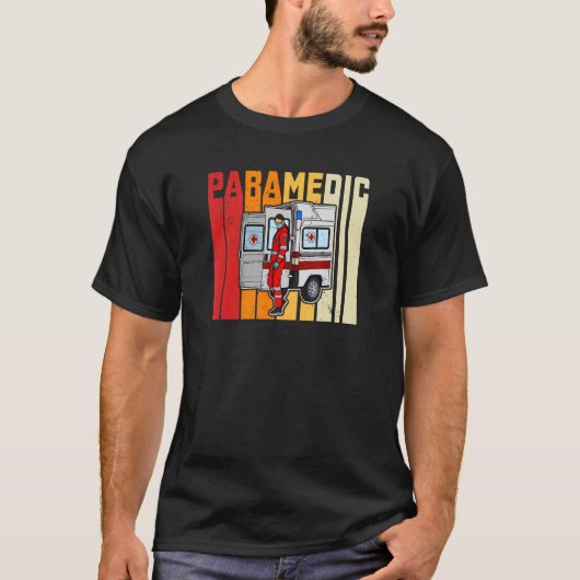 Paramedic ambulance training service emergency doc tシャツ (正面)