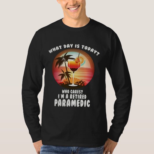 Paramedic Retirement  Retiree Tシャツ (正面)