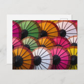 Parapluies multicolores : marché de Luang Prabang ポストカード (正面/裏面)