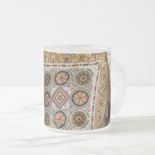 Parc Guellの黄色モザイク フロストグラスマグカップ (正面右)