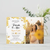 Parents To Bee Baby Shower Photo Invitation 招待状 (スタンド正面)