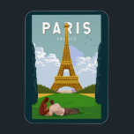 Paris France Retro Travel Art Vintage マグネット<br><div class="desc">Paris retro travel design in an emblem style. The Eiffel Tower is a wrought-iron lattice tower on the Champ de Mars in Paris,  France.</div>